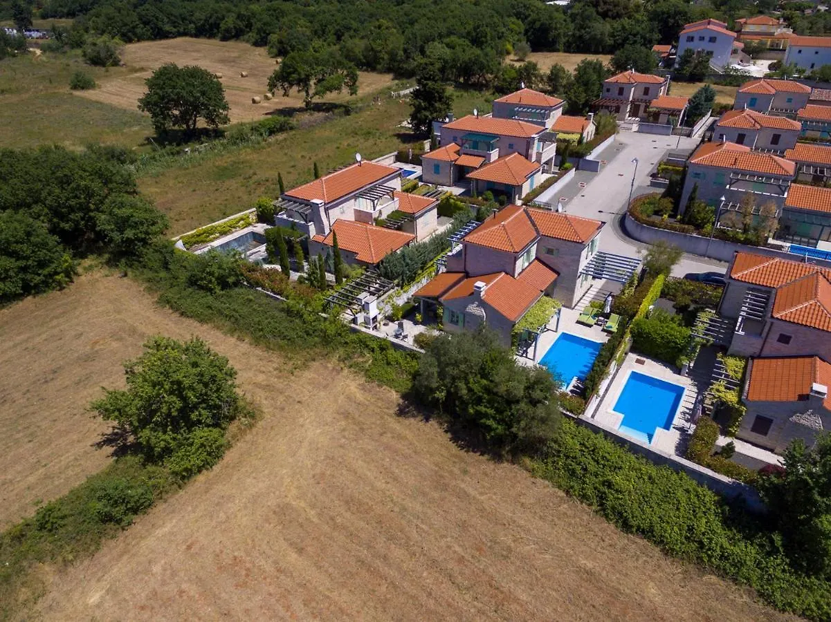 Fabulous Villa Zelda With Pool Near The Beach Medulin Croatia