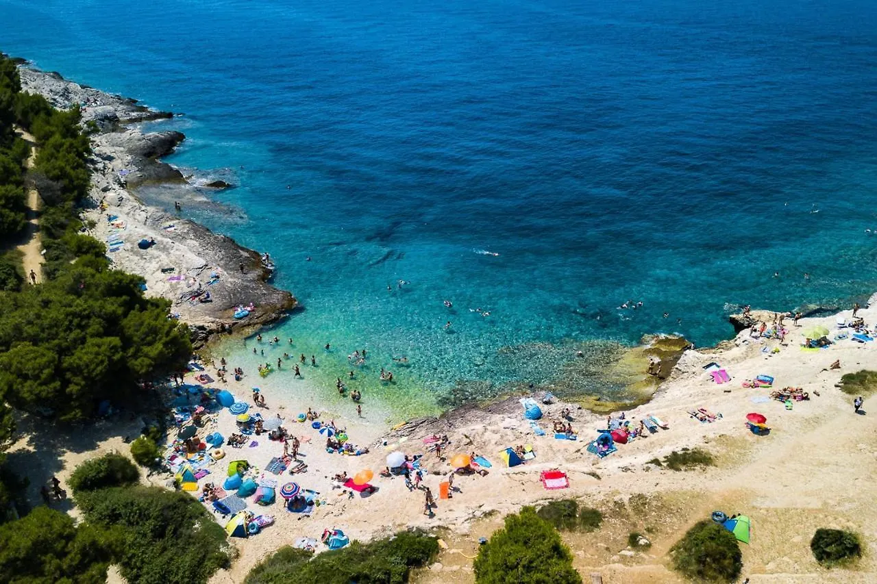 Fabulous Villa Zelda With Pool Near The Beach Medulin Croatia