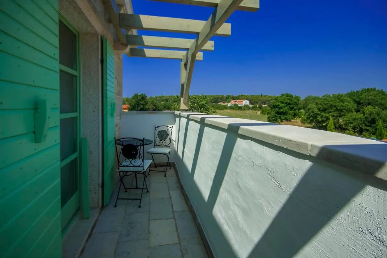 Fabulous Villa Zelda With Pool Near The Beach Medulin